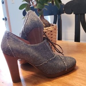 J Crew Womens lace-up heels - Size 7